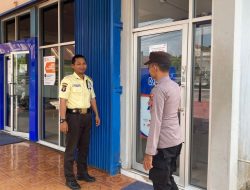 Piket Polsek Patroli dan Silaturahmi dengan Satpam Bank BRI