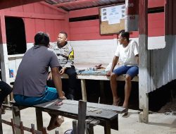 Bhabinkamtibmas Sambang Poskamling Ajak Warga Jaga Kamtibmas