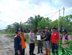 Anggota Polsek Sabangau Laksanakan Patroli dan Sosialisasi Pencegahan Karhutla di Kelurahan Sabaru