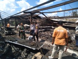 Unit Inafis Polresta Palangka Raya Lakukan Olah TKP Awal Kebakaran di Lantai 3 UFO Elektronika