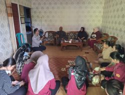 Sambangi K2N di Pahandut Seberang, Bhabinkamtibmas Polsek Pahandut Sampaikan Pesan Kamtibmas