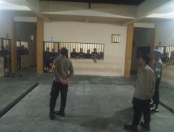 Cegah Adanya Gangguan, Polresta Palangka Raya Cek Ruang Tahanan Mako saat Malam Hari