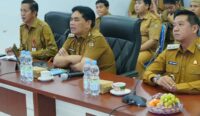 Menjelang berakhirnya tahun anggaran, Bupati Barito Utara, H. Shalahuddin, ST., MT., mengambil langkah tegas dengan menginstruksikan jajaran Dinas Pekerjaan Umum dan Penataan Ruang (PUPR) untuk segera mengevaluasi progres pekerjaan fisik dan realisasi penyerapan anggaran.