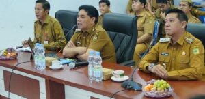 Menjelang berakhirnya tahun anggaran, Bupati Barito Utara, H. Shalahuddin, ST., MT., mengambil langkah tegas dengan menginstruksikan jajaran Dinas Pekerjaan Umum dan Penataan Ruang (PUPR) untuk segera mengevaluasi progres pekerjaan fisik dan realisasi penyerapan anggaran.